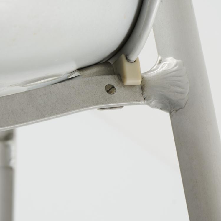 Bild 3 zu Objekt, Armlehnstuhl 'Landi', 1938/39 (Entwurf), Hans Coray, Waedenswil, Metallwarenfabrik, Schweiz / Switzerland, 177A 45