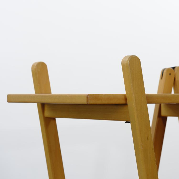 Bild 4 zu Objekt, Klappbares Regal 'Nuvola Rossa', 1977, Vico Magistretti, Cassina, Mailand / Milan, 177A 401