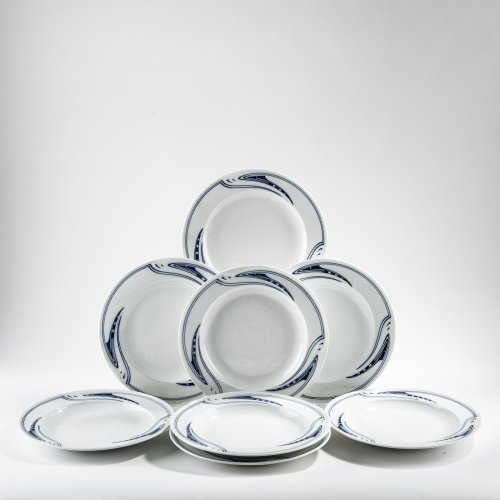 Eight dinner plates 'Whiplash', 1903/04