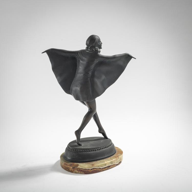 Bild 1 zu Objekt, 'Captured Bird', c. 1922, Josef Lorenzl, 176C 589