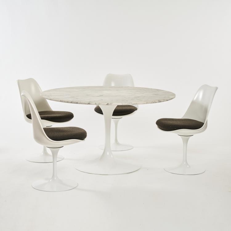 Hauptbild zu Objekt, Acht St&uuml;hle und ein Tisch 'Tulip', 1956, Eero Saarinen, Knoll International, New York, 177A 194