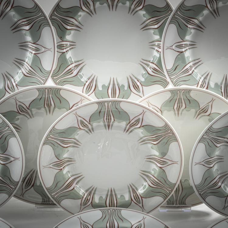Bild 3 zu Objekt, Twelve dinner plates 'Crocus', 1896, Konrad Hentschel, Meissen, KPM, 176C 631