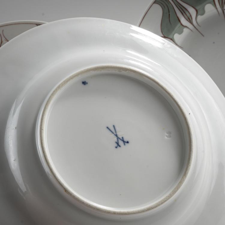 Bild 2 zu Objekt, Three soup plates 'Crocus', 1896, Konrad Hentschel, Meissen, KPM, 176C 632