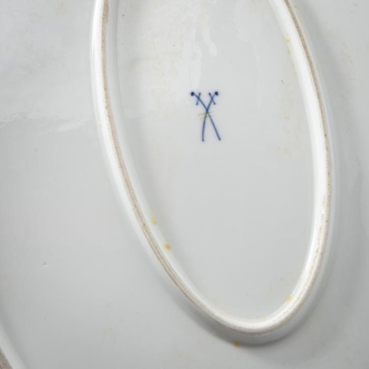 Bild 1 zu Objekt, Serving plate 'Crocus', 1896, Konrad Hentschel, Meissen, KPM, 176C 634