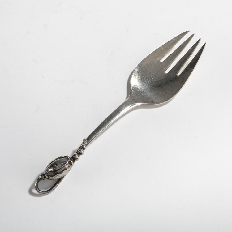 Bild 1 zu Objekt, Serving fork 'Magnolia', 1919, Georg Jensen, Jensen, Kopenhagen, 176C 760