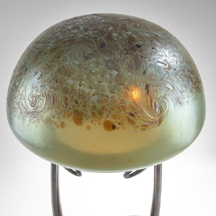 Bild 3 zu Objekt, 'Helioglas' table light, 1902, Gustav Gurschner, Wilhelm Kralik Sohn, Eleonorenhain, 176C 595