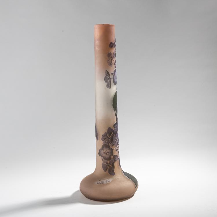 Bild 1 zu Objekt, Tall vase 'Hortensias', 1905-08, Gall&eacute;, Nancy, 176C 412