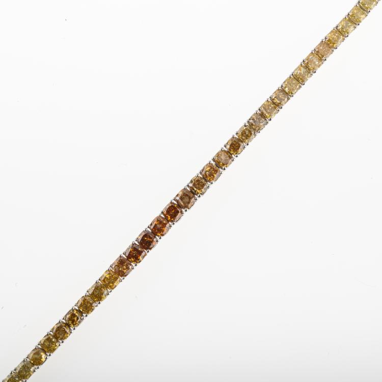 Bild 1 zu Objekt, Rivi&egrave;re-Armband mit nat&uuml;rlichen, farbverlaufenden Diamanten im Cushion Cut, 176D 812