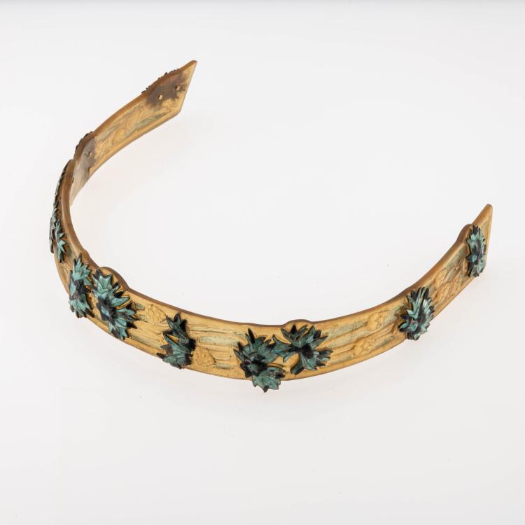 Hauptbild zu Objekt, Fragment einer Tiara/ eines Schmuckkamms 'Bleuets', 1903-04, Ren&eacute; Lalique, Lalique, Ren&eacute;, Paris, 176C 520
