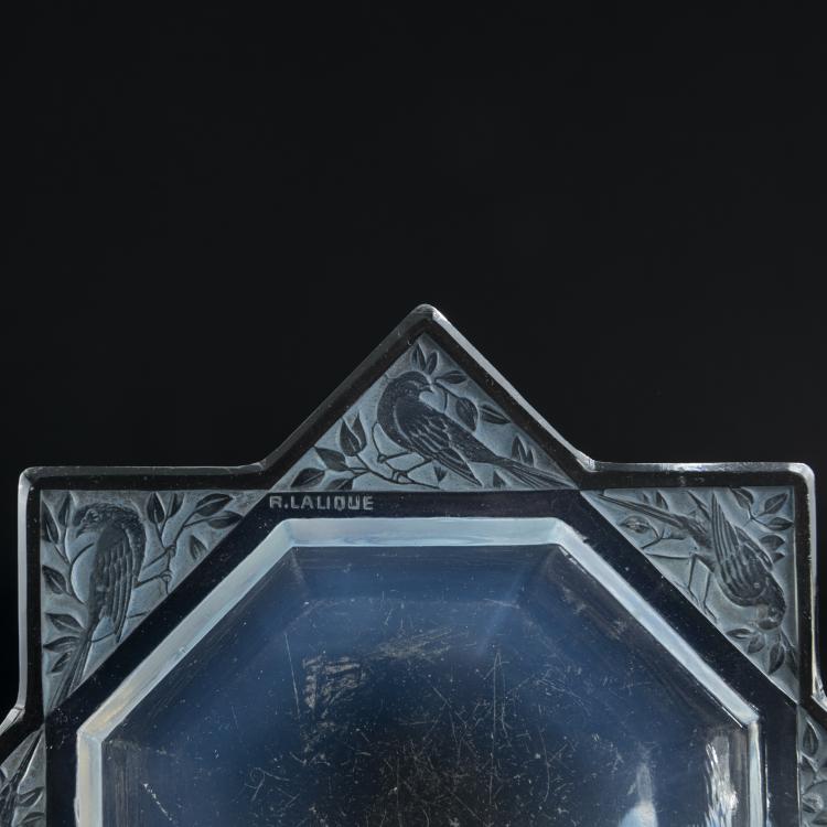 Bild 1 zu Objekt, Three ashtrays 'Fauvettes', 1924, 'Canard', 1925 and 'Dahlias', 1931, Ren&eacute; Lalique, Lalique, Wingen-sur-Moder, 176C 433