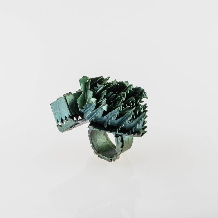 Bild 1 zu Objekt, Ring 'Sharp Green', 2019, Helen Britton, 176D 880