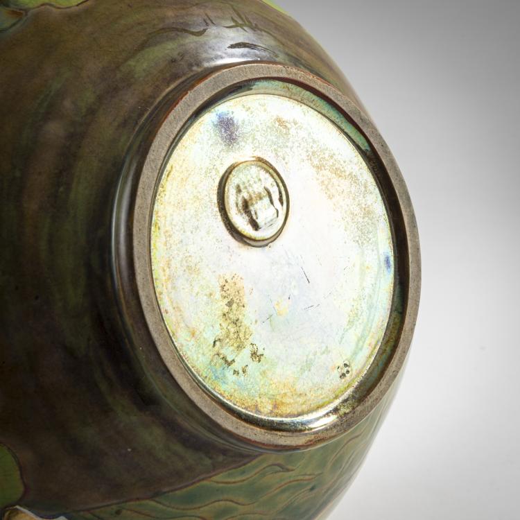 Bild 2 zu Objekt, Cachepot with Wild Ducks, 1900-18, Vilmos Zsolnay, Zsolnay, P&eacute;cs, 176C 571