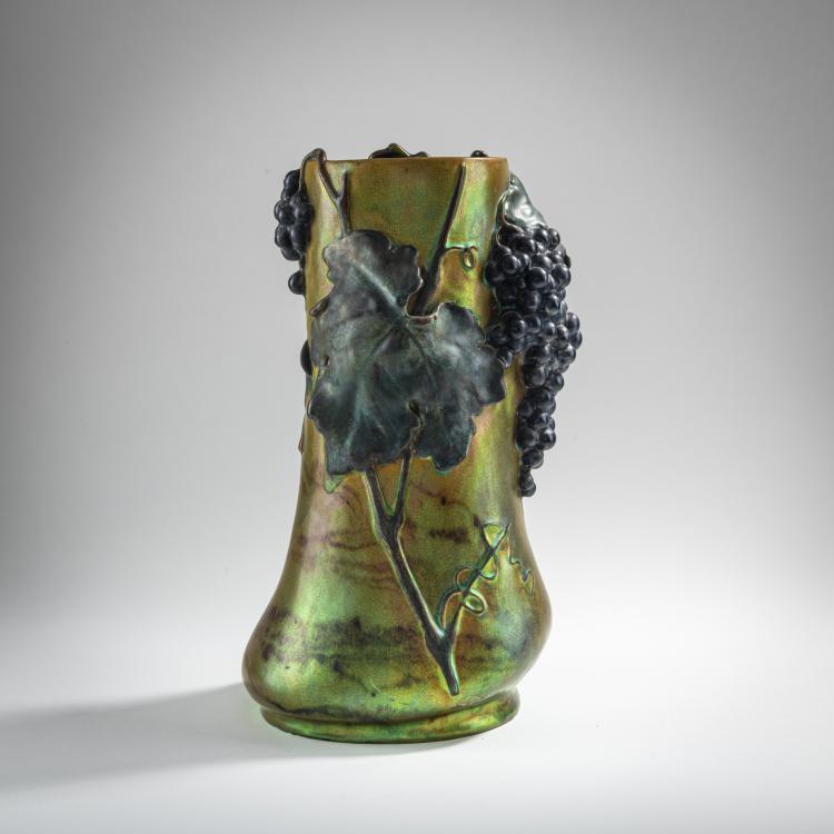Hauptbild zu Objekt, Vase 'Wine', c.  1900, Lajos Mack, Zsolnay, Pecs, 176C 567
