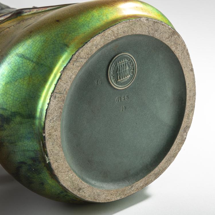 Bild 3 zu Objekt, Vase 'Wine', c.  1900, Lajos Mack, Zsolnay, Pecs, 176C 567