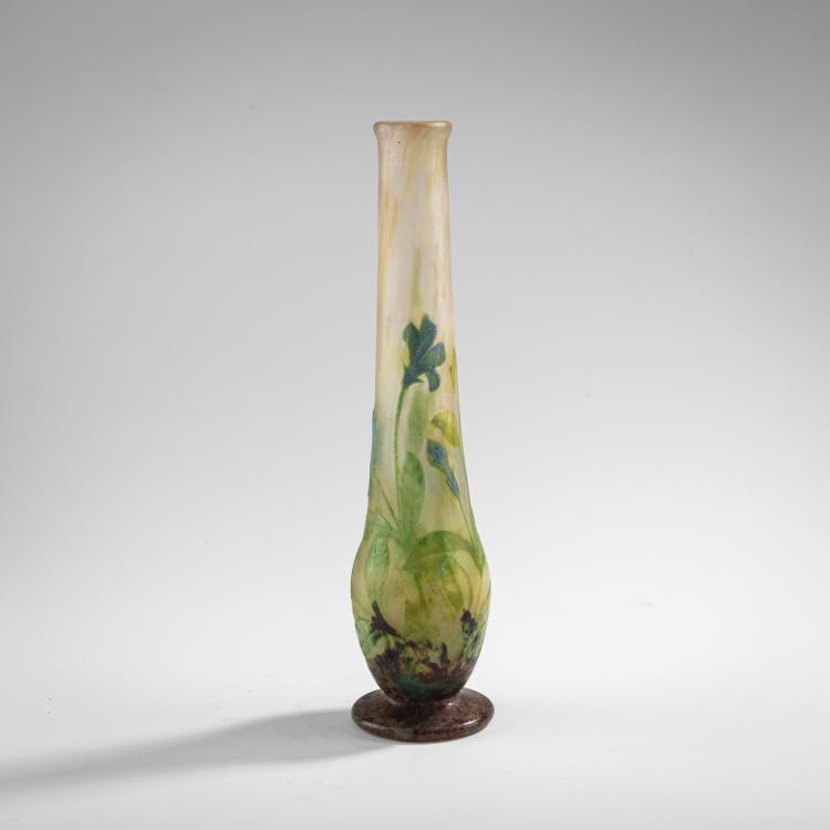 Hauptbild zu Objekt, Vase 'Pervenches', 1905-10, Daum Fr&egrave;res, Nancy, 176C 379