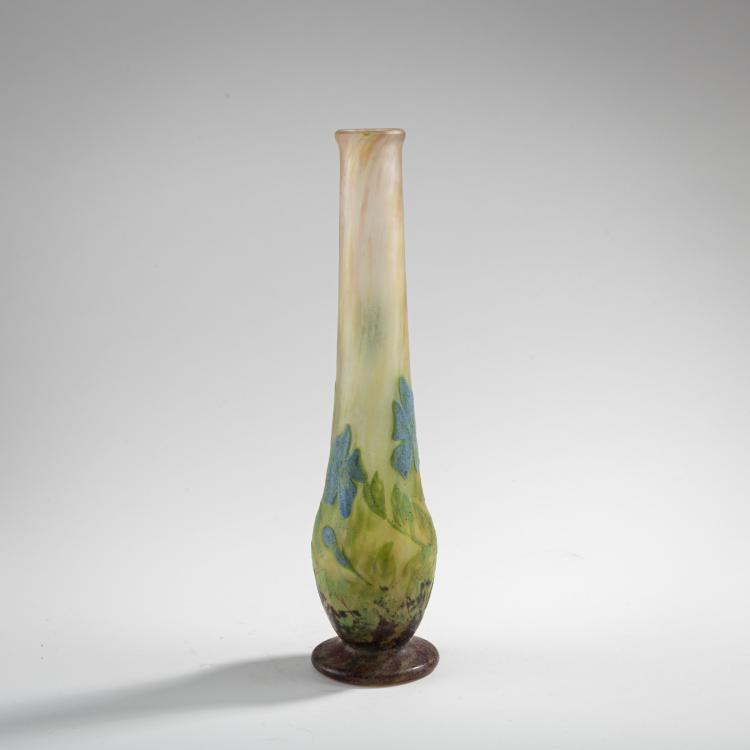 Bild 1 zu Objekt, Vase 'Pervenches', 1905-10, Daum Fr&egrave;res, Nancy, 176C 379