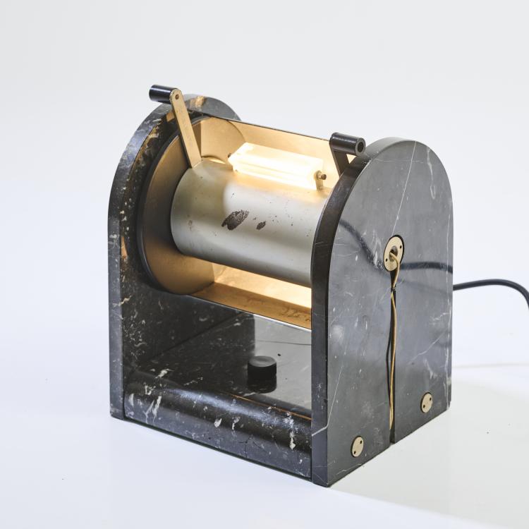 Bild 1 zu Objekt, 'Arc en Ciel' table light, 1980, Andrea Bellosi, Studio Alchimia, Mailand / Milan, 177A 411