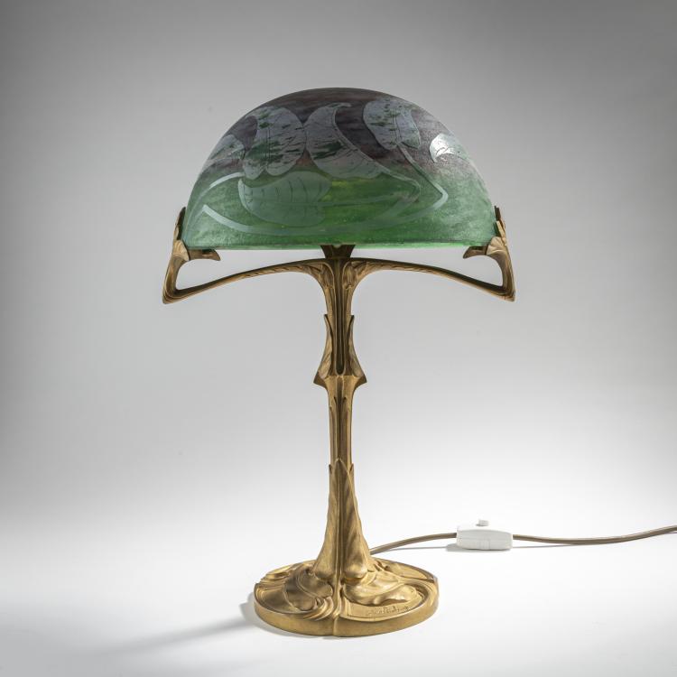 Hauptbild zu Objekt, Table light with bronze base, c. 1910, Daum Fr&egrave;res, Nancy, 176C 384