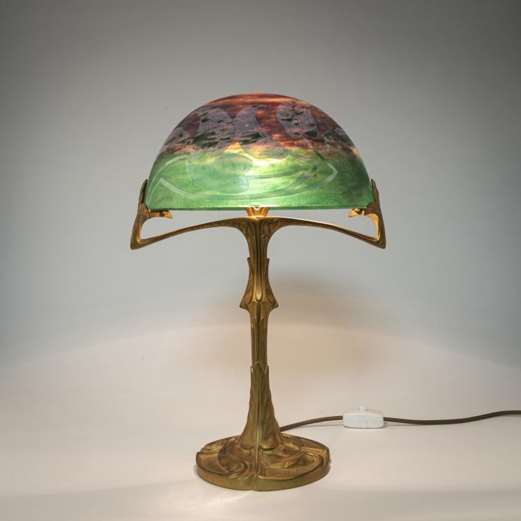 Bild 1 zu Objekt, Table light with bronze base, c. 1910, Daum Fr&egrave;res, Nancy, 176C 384