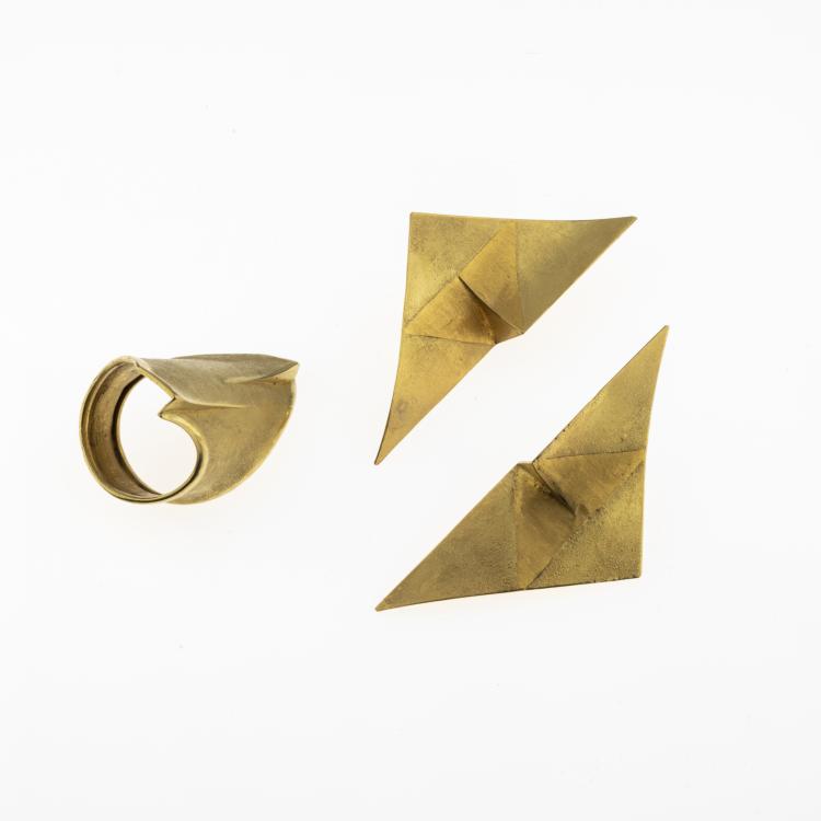 Bild 1 zu Objekt, Ring und Paar Ohrstecker, 1991, Michael Zobel, 176D 905