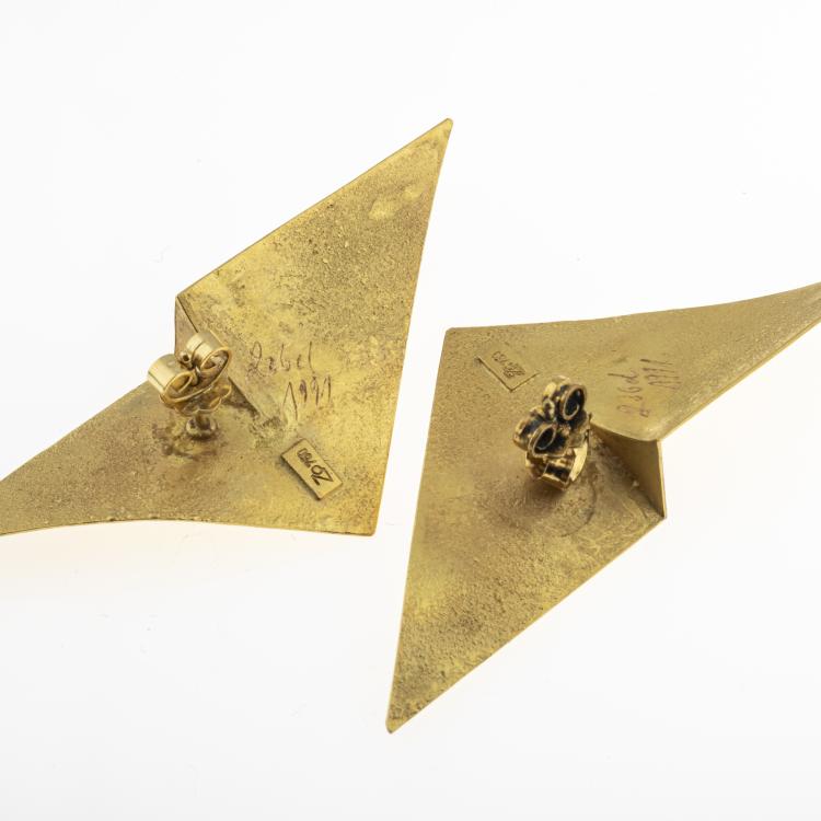 Bild 2 zu Objekt, Ring und Paar Ohrstecker, 1991, Michael Zobel, 176D 905