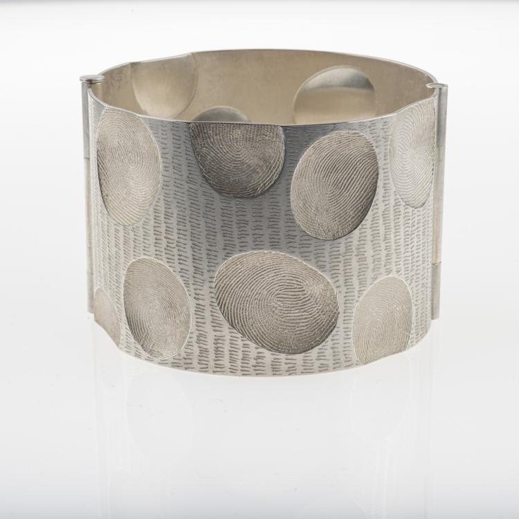 Bild 1 zu Objekt, Bracelet 'Abdr&uuml;cke vom K&uuml;nstler' (Imprints of the Artist), 2020, Gerd Rothmann, 176D 897