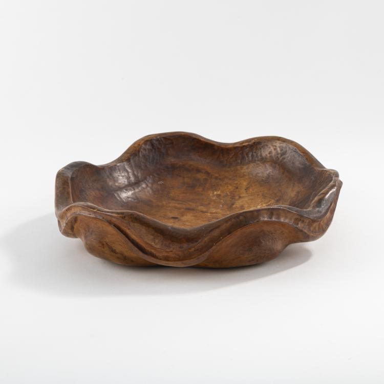 Hauptbild zu Objekt, Anthroposophical bowl, 1930s, Rudolf Steiner (Umkreis) (attributed),Siegfried P&uuml;tz (attributed),Wilhelm Rampf (attributed), Kunstschnitzwerkstatt Dornach (zug./attr.), 176B 122
