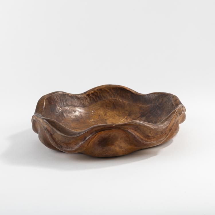 Bild 1 zu Objekt, Anthroposophical bowl, 1930s, Rudolf Steiner (Umkreis) (attributed),Siegfried P&uuml;tz (attributed),Wilhelm Rampf (attributed), Kunstschnitzwerkstatt Dornach (zug./attr.), 176B 122