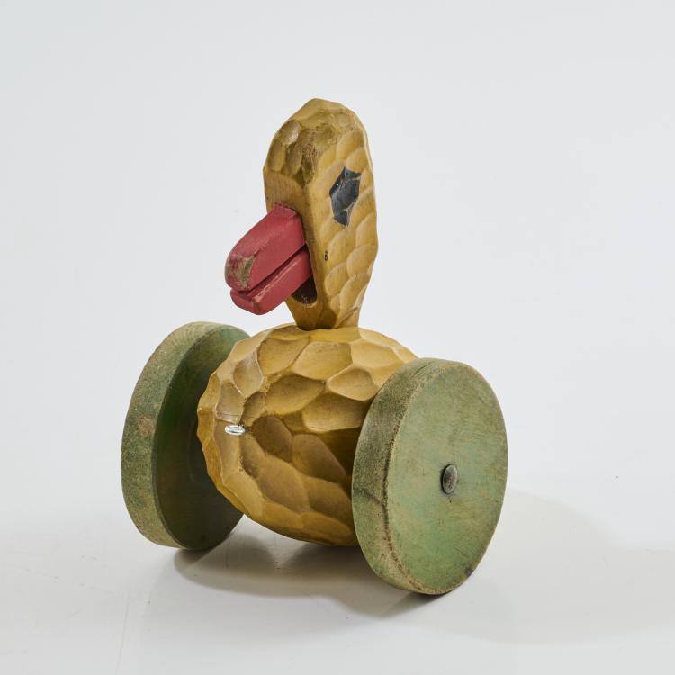 Bild 3 zu Objekt, Anthroposophische Nachzieh-Ente, 1930er Jahre, Rudolf Steiner (Umkreis) (zugeschrieben),Siegfried P&uuml;tz (zugeschrieben),Wilhelm Rampf (zugeschrieben), Waldorf(schul) Spielzeug und Verlag GmbH Stuttgart, 176B 111