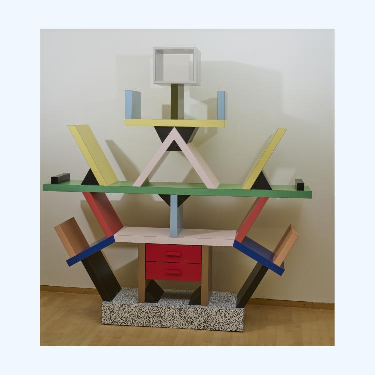 Bild 1 zu Objekt, 'Carlton' book case, 1981 (design), Ettore Sottsass, Memphis Milano, 177A 246