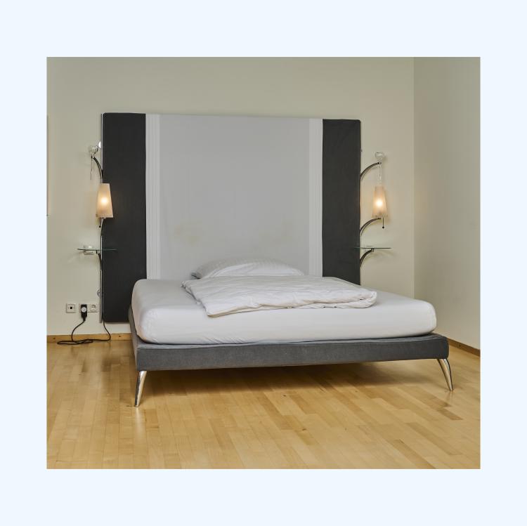 Bild 1 zu Objekt, 'Royalton' bed, 1988, Philippe Starck, Driade, Corsico, 177A 272