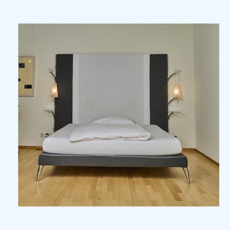 Bild 2 zu Objekt, 'Royalton' bed, 1988, Philippe Starck, Driade, Corsico, 177A 272