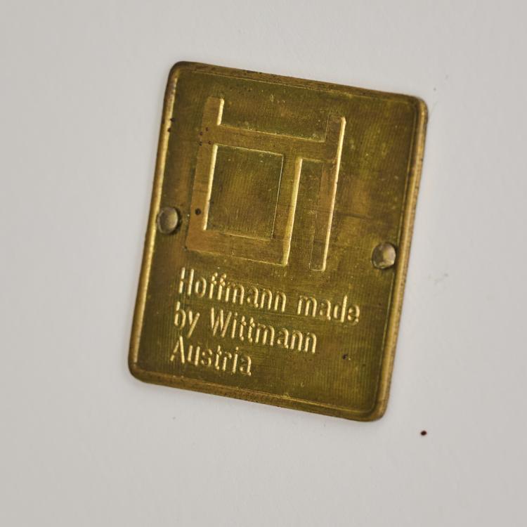 Bild 4 zu Objekt, Zwei Armlehnsessel und ein Tisch 'Purkersdorf', 1903 (Entwurf), Josef Hoffmann, Wittmann M&ouml;belwerkst&auml;tten, Etsdorf, 177A 217