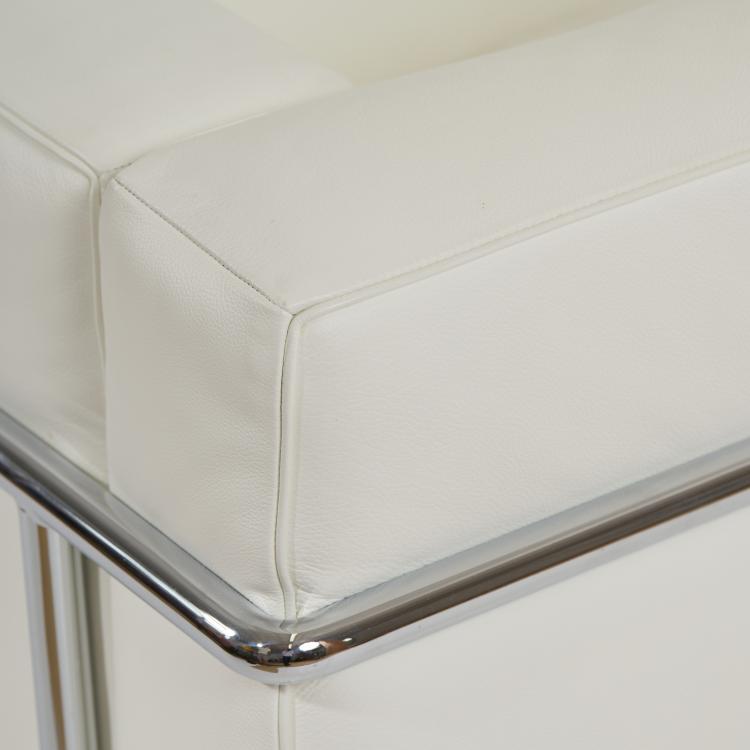 Bild 5 zu Objekt, 'LC 2' easy chair, 1928 (design), Pierre Jeanneret,Charlotte Perriand,Le Corbusier Charles-&Eacute;douard Jeanneret-Gris, Cassina, Mailand / Milan, 177A 24