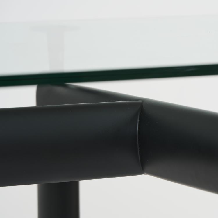 Bild 4 zu Objekt, 'LC 6' table, 1928 (design), Pierre Jeanneret,Charlotte Perriand,Le Corbusier Charles-&Eacute;douard Jeanneret-Gris, Cassina, Mailand / Milan, 177A 25