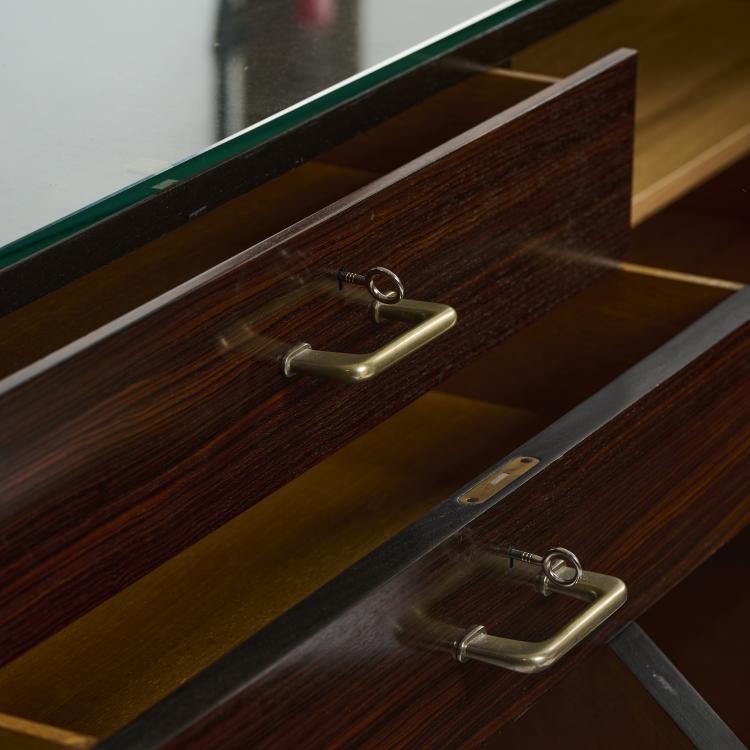 Bild 5 zu Objekt, Sideboard, 1930er Jahre, Tschechoslowakei / Czech Republic, 177A 29