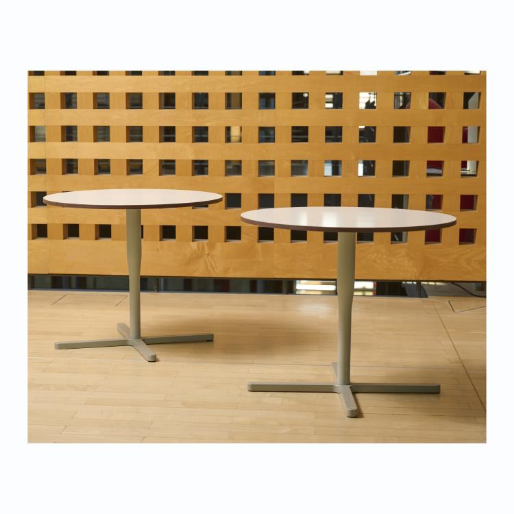 Bild 1 zu Objekt, Two side tables from the series 'Atlas System', 1992 (design), Jasper Morrison, Alias, Crusinallo, 177A 235