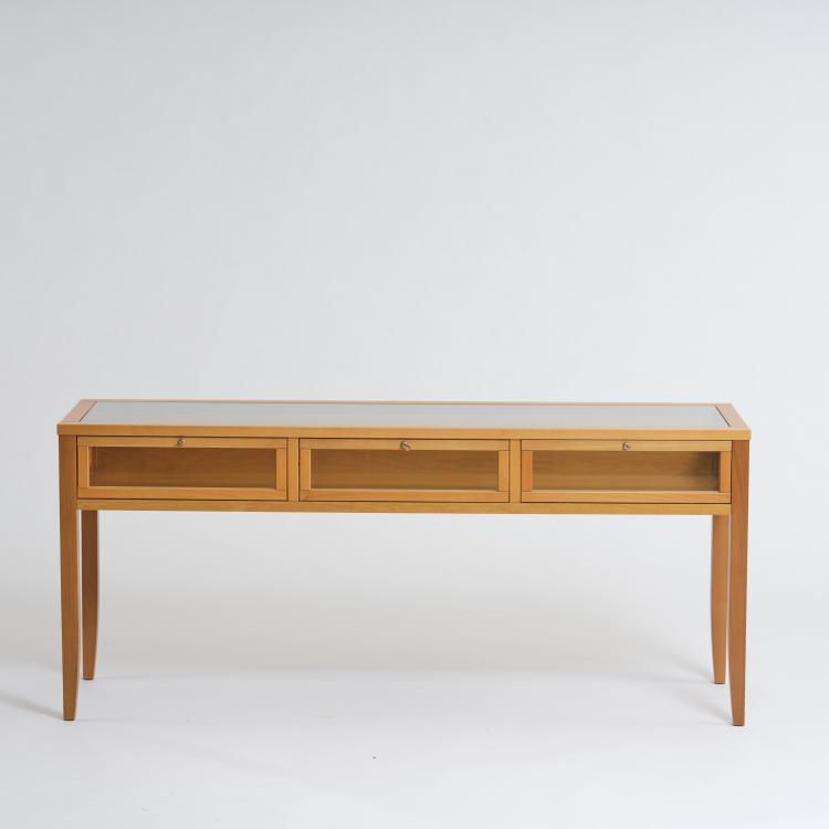 Bild 1 zu Objekt, Konsol-/ Vitrinentisch, um 1993, Italien /Italy, 177A 277