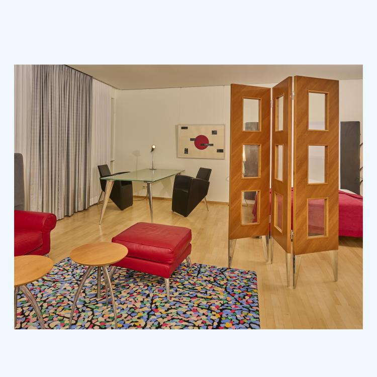 Bild 1 zu Objekt, Zwei Beistelltische 'Vicieuse', 1992 (Entwurf), Philippe Starck, Driade Aleph, Corsico, 177A 262