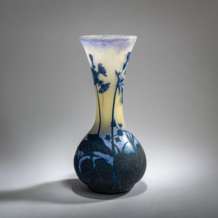 Bild 1 zu Objekt, Tall vase 'Primev&egrave;re', c. 1910, Daum Fr&egrave;res, Nancy, 178A 27