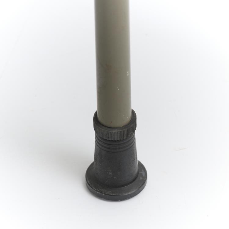 Bild 7 zu Objekt, Beistelltisch- / Aktenablage 'Spazio', 1959, Studio B.B.P.R.,Gian Luigi Banfi,Ludovico Barbiano di Belgiojoso,Enrico Peressutti,Ernesto Nathan Rogers, Olivetti, Ivrea, 177A 212