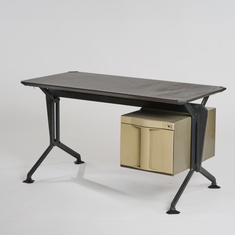 Bild 1 zu Objekt, Schreibtisch 'Arco', 1963, Studio B.B.P.R., Olivetti, Ivrea, 177A 290