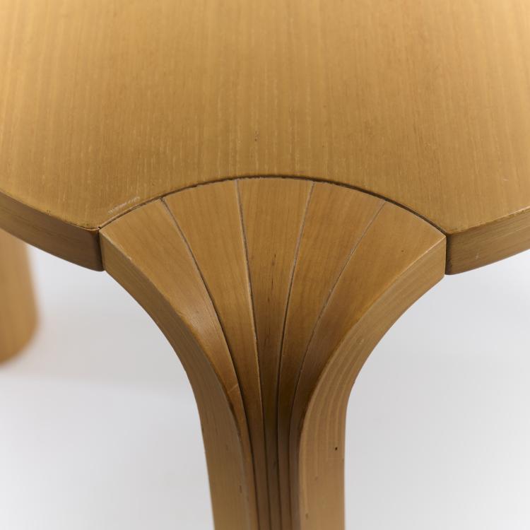 Bild 3 zu Objekt, Zwei Hocker 'X-600', 1954 (Entwurf), Alvar Aalto, Artek, Helsinki, 177A 171