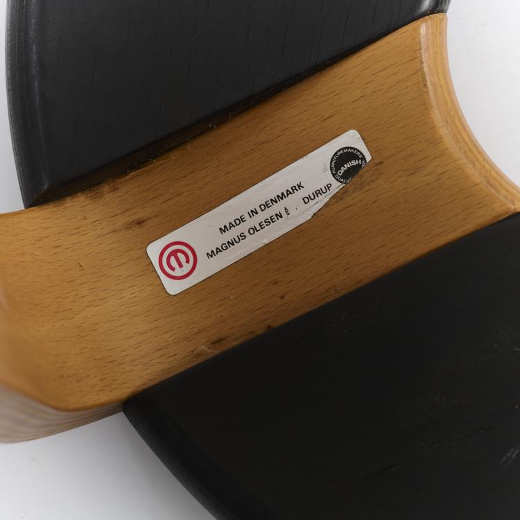 Bild 6 zu Objekt, Hocker 'Donut', 1970/75, Rud Thygesen,Magnus Olesen, Firma Darup A/S , D&auml;nemark / Denmark, 177A 369