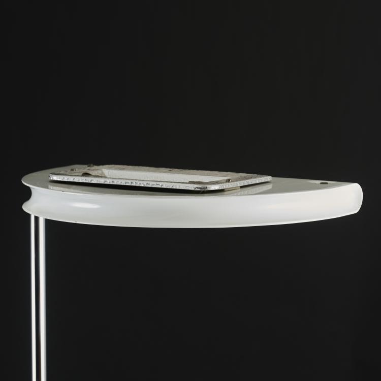 Bild 2 zu Objekt, 'Mezzaluna' floor light, 1975, Bruno Gecchelin, Skipper, Mailand / Milan, 177A 384