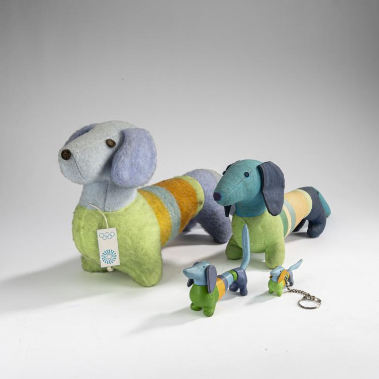 Bild 1 zu Objekt, Vier Olympiamaskottchen 'Waldi', um 1971, Otl Aicher,Hermann Ay, Schleich; Anker Pl&uuml;schspielwarenfabrik GmbH, M&uuml;nchen / Munich; Schuco, F&uuml;rth, u.a., 177A 113
