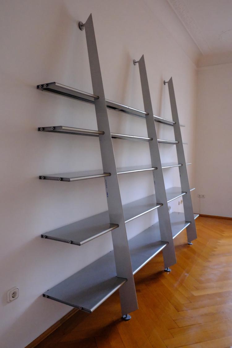 Bild 4 zu Objekt, Drei Wandregalelemente 'Mac Gee', 1984, Philippe Starck, Baleri Italia, Mailand / Milan, 178B 629