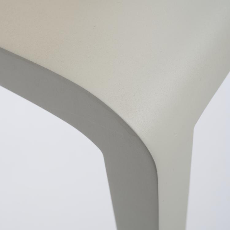 Bild 8 zu Objekt, Two 'Boom Rang' chairs, 1992, Philippe Starck, Driade Aleph, Corsico, 177A 146
