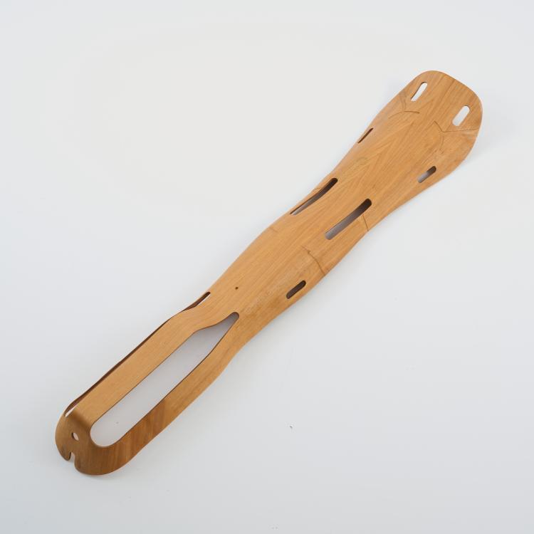 Hauptbild zu Objekt, Beinschiene 'Leg Splint', 1941/42 (Entwurf), Charles Eames,Charles & Ray Eames,Ray Eames, Evans Products Company, Molded Plywood Division, Los Angeles, 178B 602