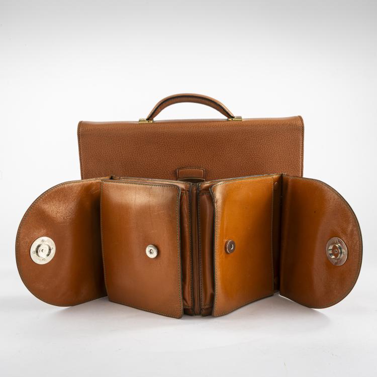 Bild 3 zu Objekt, Aktentasche 'Dial Lock Leather' und Herrenhandtasche, 1970/80er Jahre, Valextra, Mailand / Milan, 177A 129
